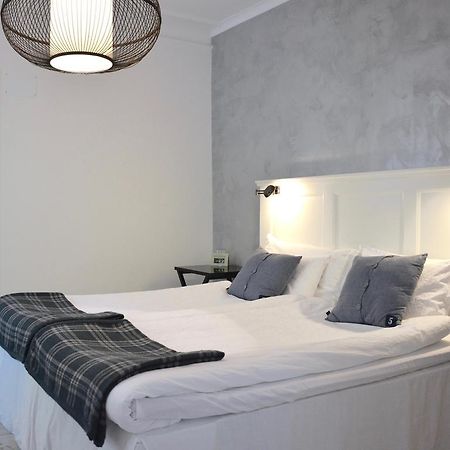 Hallfreda Hotell Endre Extérieur photo